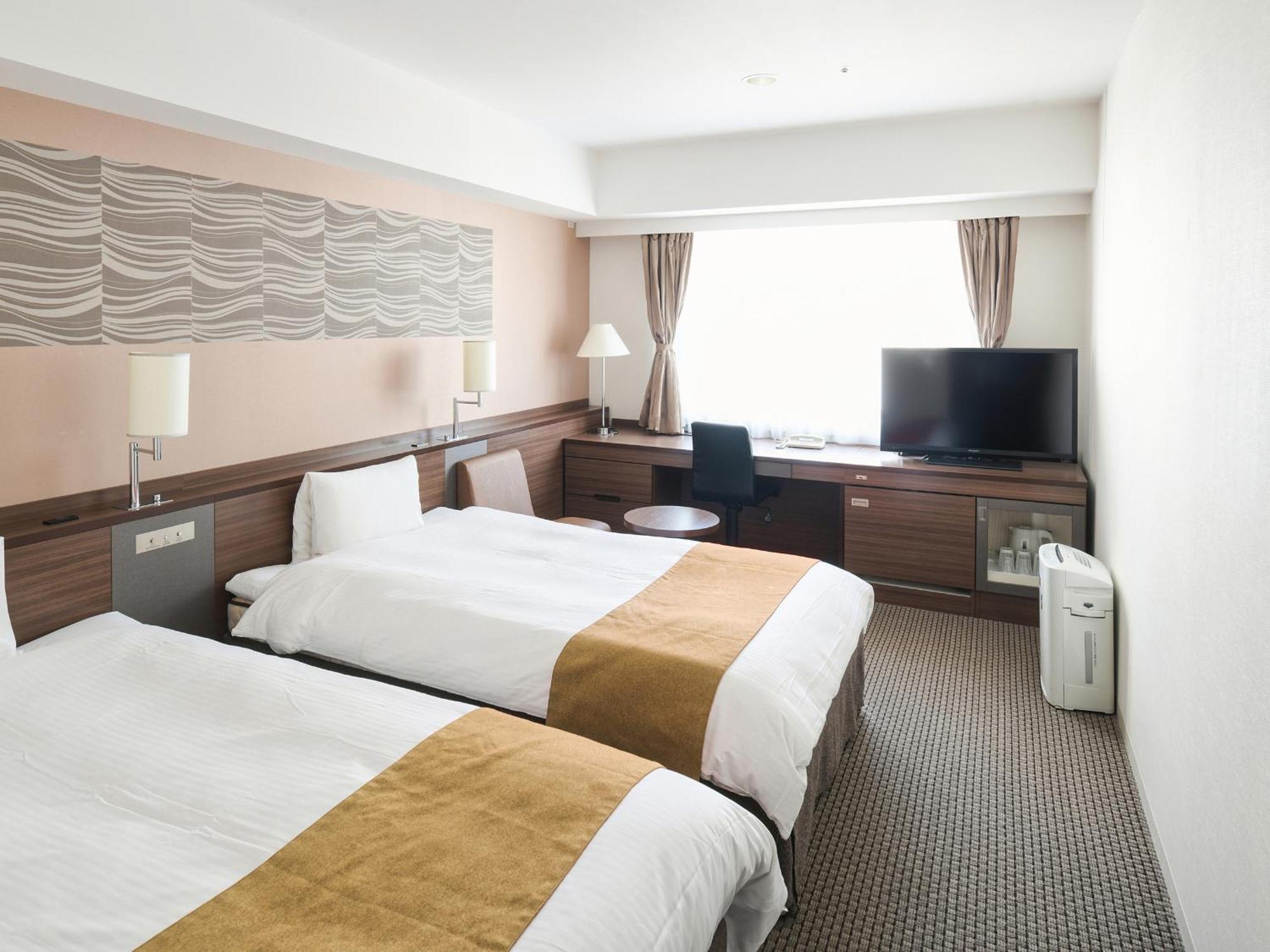 Vessel Inn Sapporo Nakajima Park Bagian luar foto