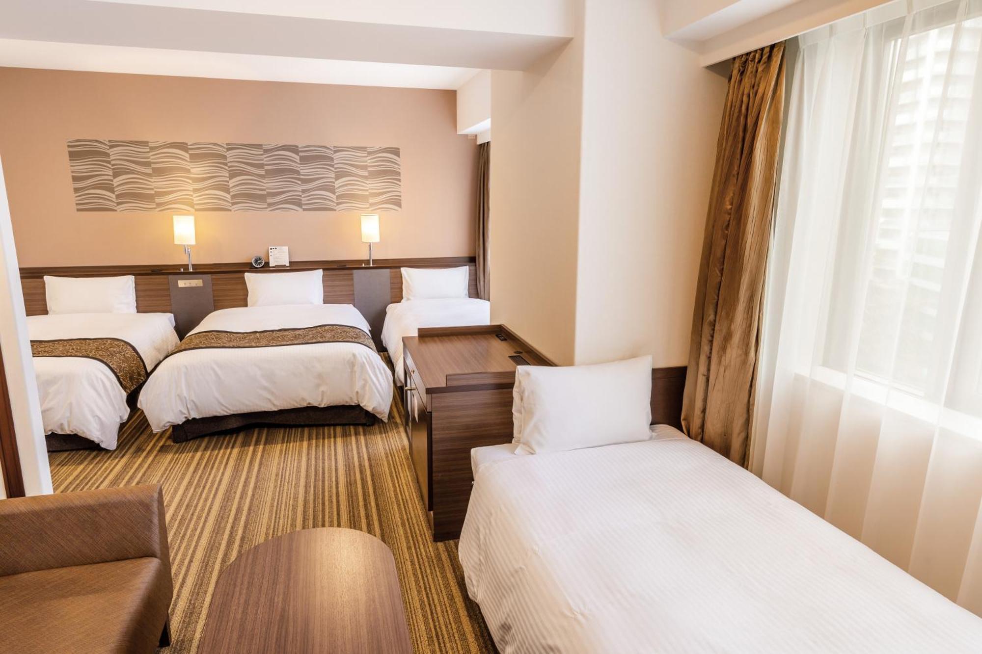 Vessel Inn Sapporo Nakajima Park Bagian luar foto
